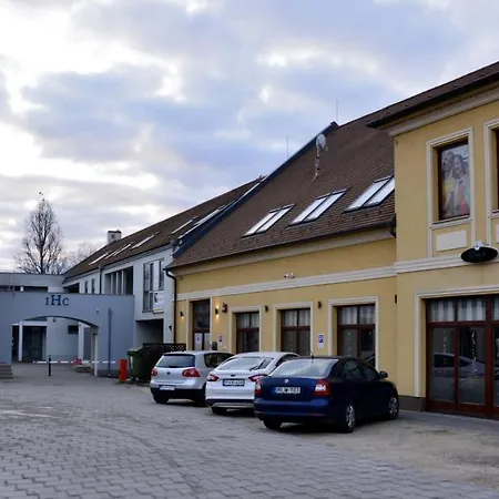 Aparthotel Dentissimi Vendegszobak Mosonmagyarovar
