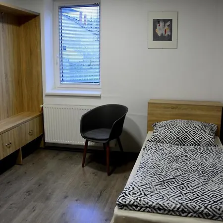 Dentissimi Vendegszobak Aparthotel Mosonmagyarovar