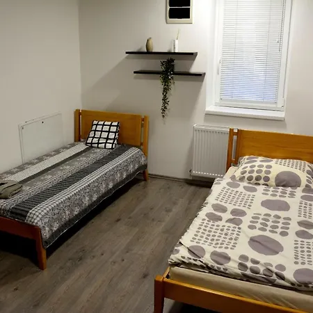 Dentissimi Vendegszobak Aparthotel *