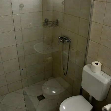 Dentissimi Vendegszobak 3*